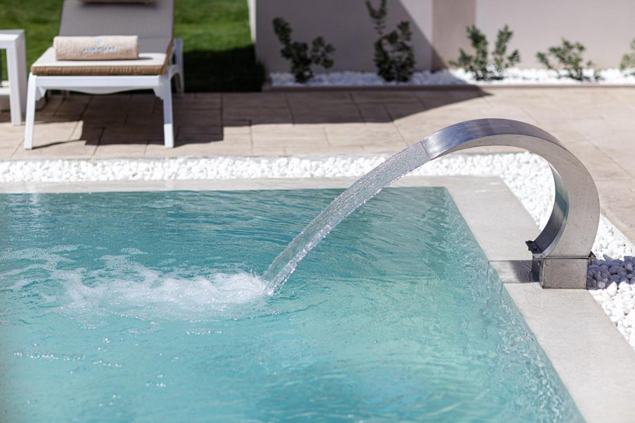 Koin Villa Sunrise, With Heated Pool & Whirlpool Perama  Екстериор снимка