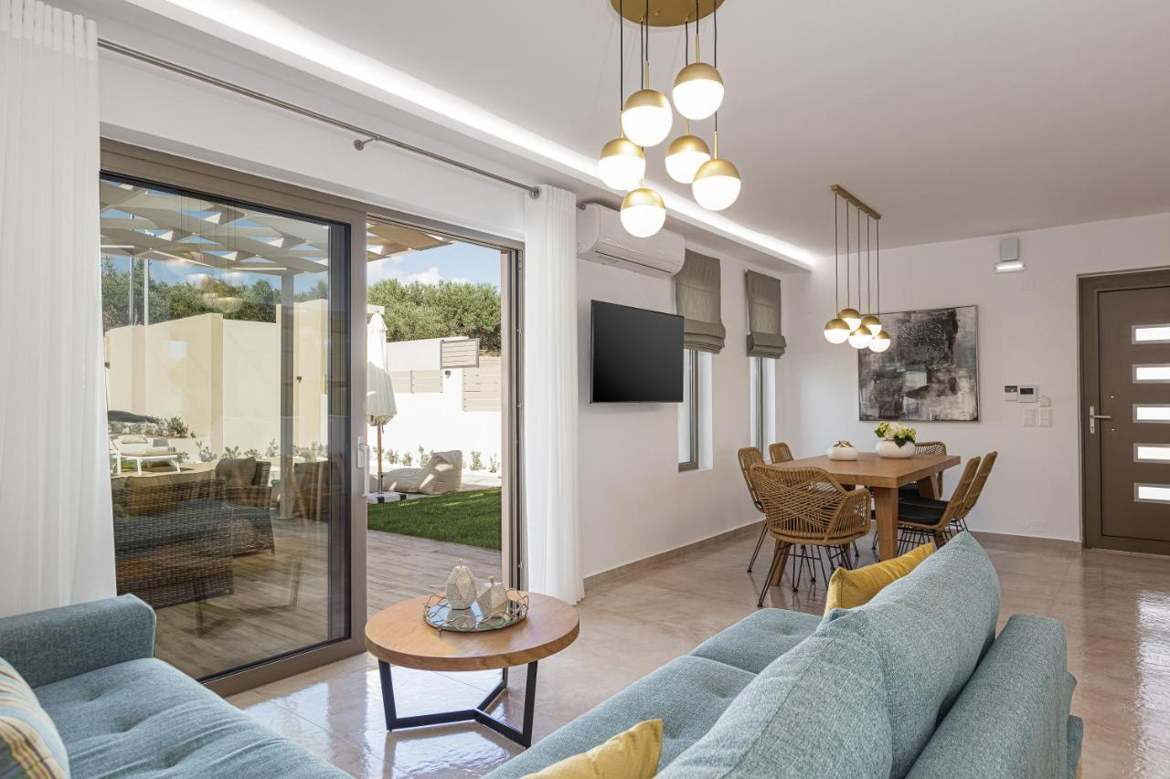 Koin Villa Sunrise, With Heated Pool & Whirlpool Perama  Екстериор снимка
