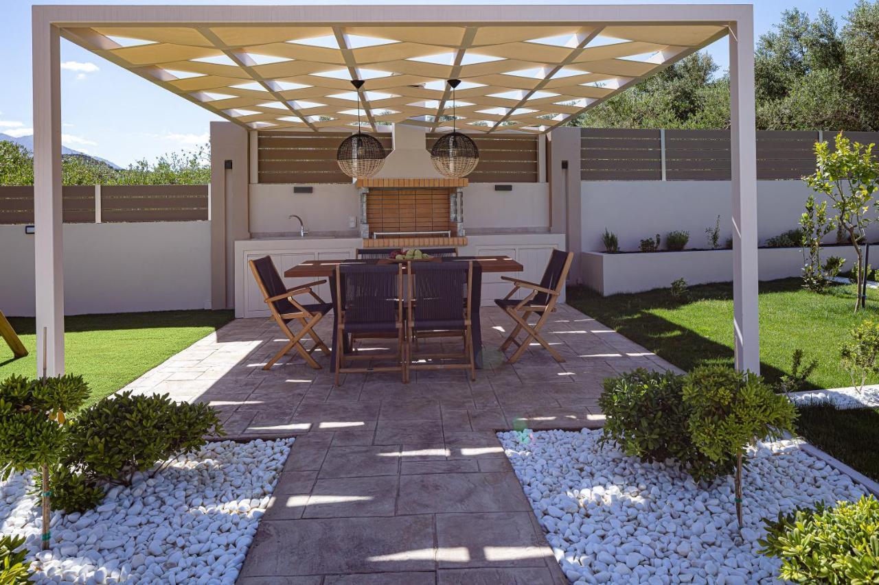 Koin Villa Sunrise, With Heated Pool & Whirlpool Perama  Екстериор снимка